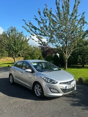 2013 - Hyundai i30 Manual