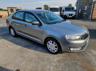 2013 - Skoda Rapid Manual