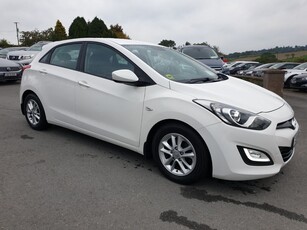 2014 - Hyundai i30 Manual