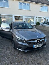 2014 - Mercedes-Benz CLA-Class Manual