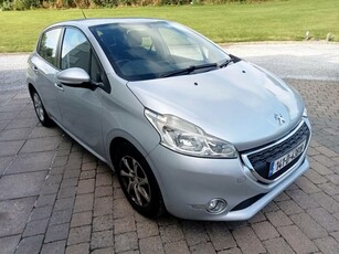 2014 - Peugeot 208 Manual