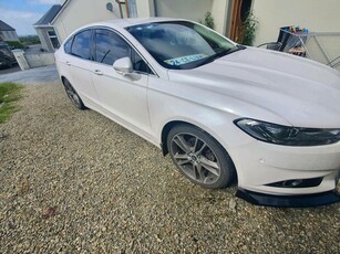 2015 - Ford Mondeo Manual