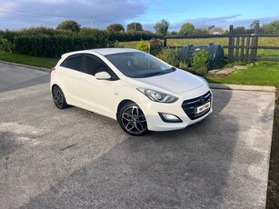 2015 - Hyundai i30 Manual