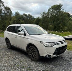 2015 - Mitsubishi Outlander Manual