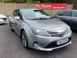 2015 - Toyota Avensis Manual