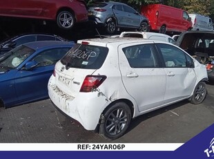 2015 - Toyota Yaris Manual