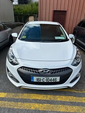 2016 - Hyundai i30 Manual