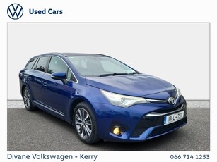 2016 - Toyota Avensis Manual