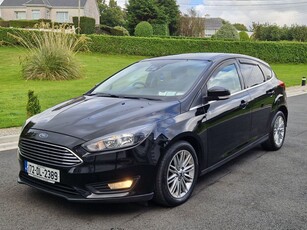 2017 - Ford Focus Manual