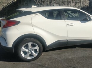 2018 - Toyota C-HR Manual