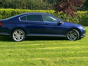 2018 - Volkswagen Passat Manual