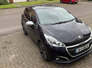 2019 - Peugeot 208 Manual