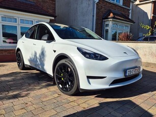 2023 - Tesla Model Y Automatic