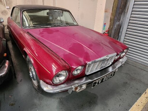 JAGUAR XJ6