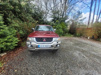 2003 - Mitsubishi Pajero Manual