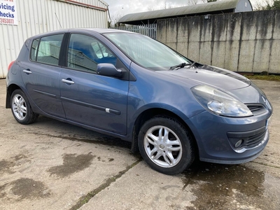 2006 - Renault Clio Manual