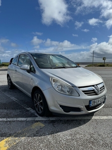 2009 - Vauxhall Corsa ---