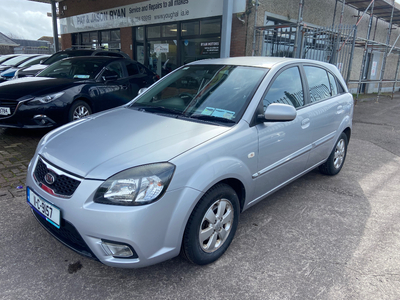 2011 (11) Kia Rio