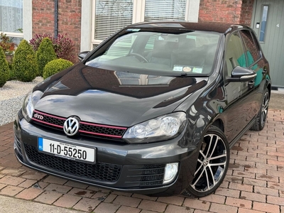 2011 - Volkswagen Golf Manual