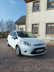 2012 - Ford Fiesta Manual