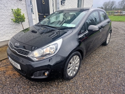 2012 - Kia Rio Manual