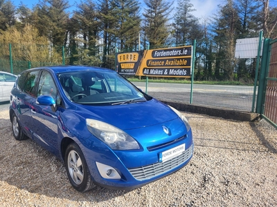 2012 - Renault Grand Scenic Manual