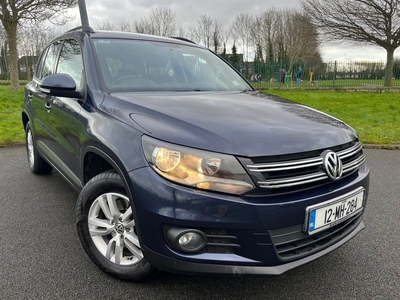 2012 - Volkswagen Tiguan Manual