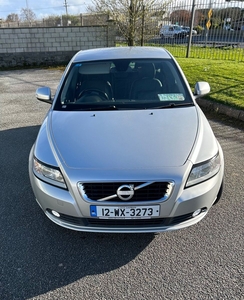 2012 - Volvo S40 Manual