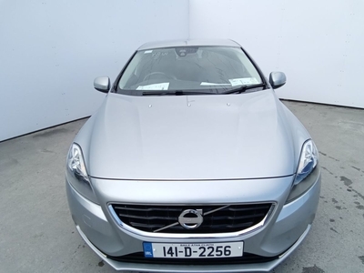 2014 - Volvo V40 Manual