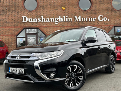 2015 (152) Mitsubishi Outlander