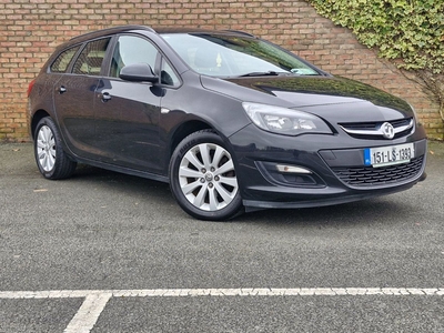 2015 - Vauxhall Astra Manual