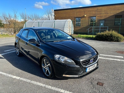 2016 - Volvo V40 Automatic