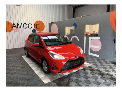 2017 (171) Toyota Vitz