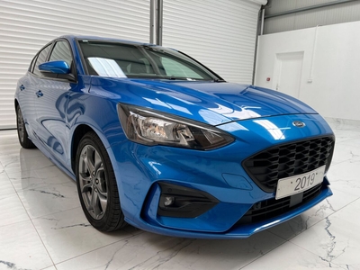 2019 - Ford Focus Manual