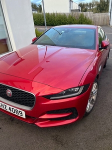 2019 - Jaguar XE Automatic