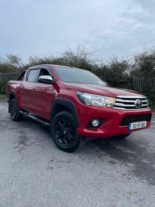 2019 - Toyota Hilux Manual