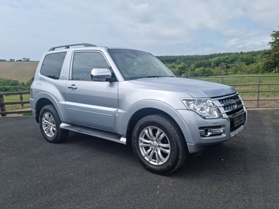 2017 - Mitsubishi Pajero Automatic