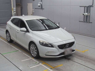 2015 Volvo V40