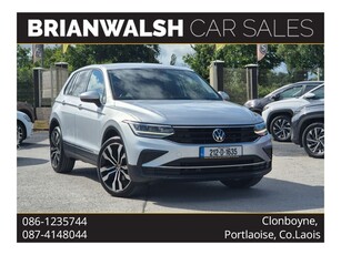 2021 (212) Volkswagen Tiguan