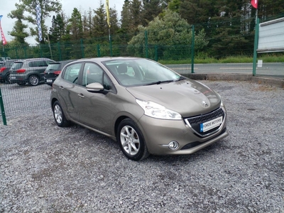 2014 - Peugeot 208 Manual