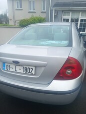 2001 - Ford Mondeo ---