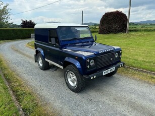 2001 - Land Rover Defender Manual