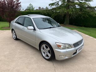 2001 - Lexus IS Manual