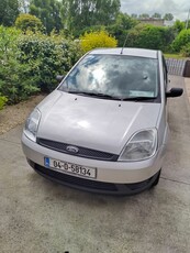 2004 - Ford Fiesta Manual