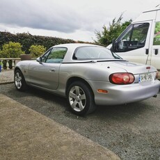 2004 - Mazda MX-5 ---