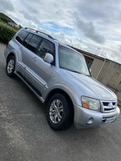 2004 - Mitsubishi Pajero ---