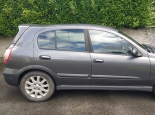 2004 - Nissan Almera Manual