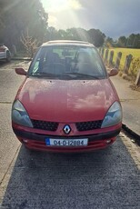 2004 - Renault Clio Manual