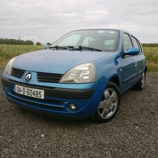 2004 - Renault Clio Manual