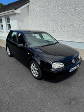 2004 - Volkswagen Golf ---